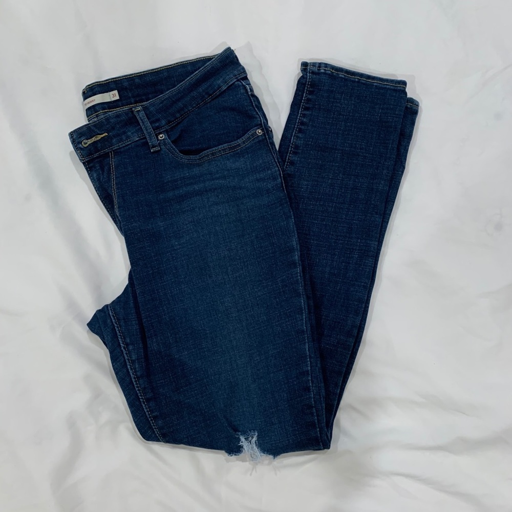 31 Levi’s Distressed Skinny Jeans